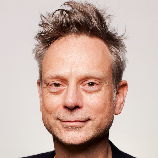 Iskander Smit